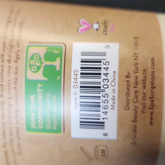 SpaScriptions Hemp & Tea Tree Facial Scrub - Picture 3 of 3